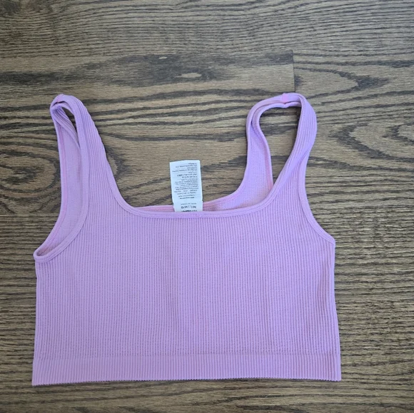 Pink Ribbed Tank Top - Picture 3 of 3